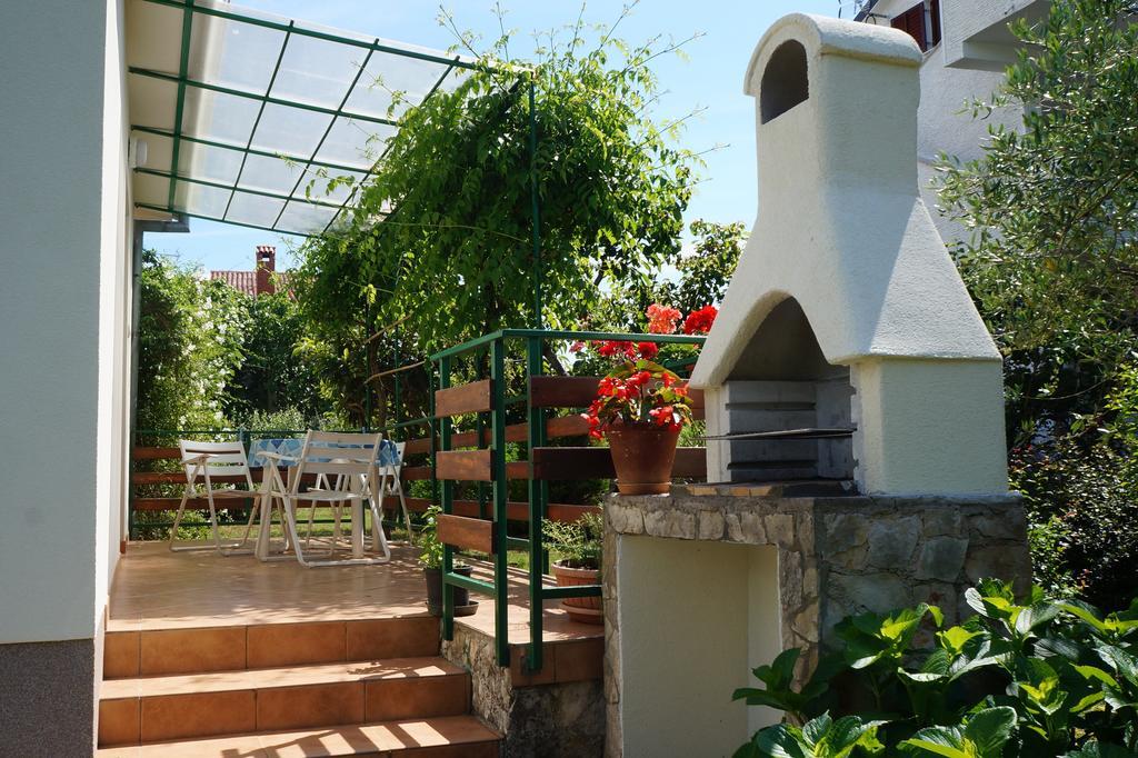 Studio And Apartment Nadia With Garden Poreč Pokoj fotografie