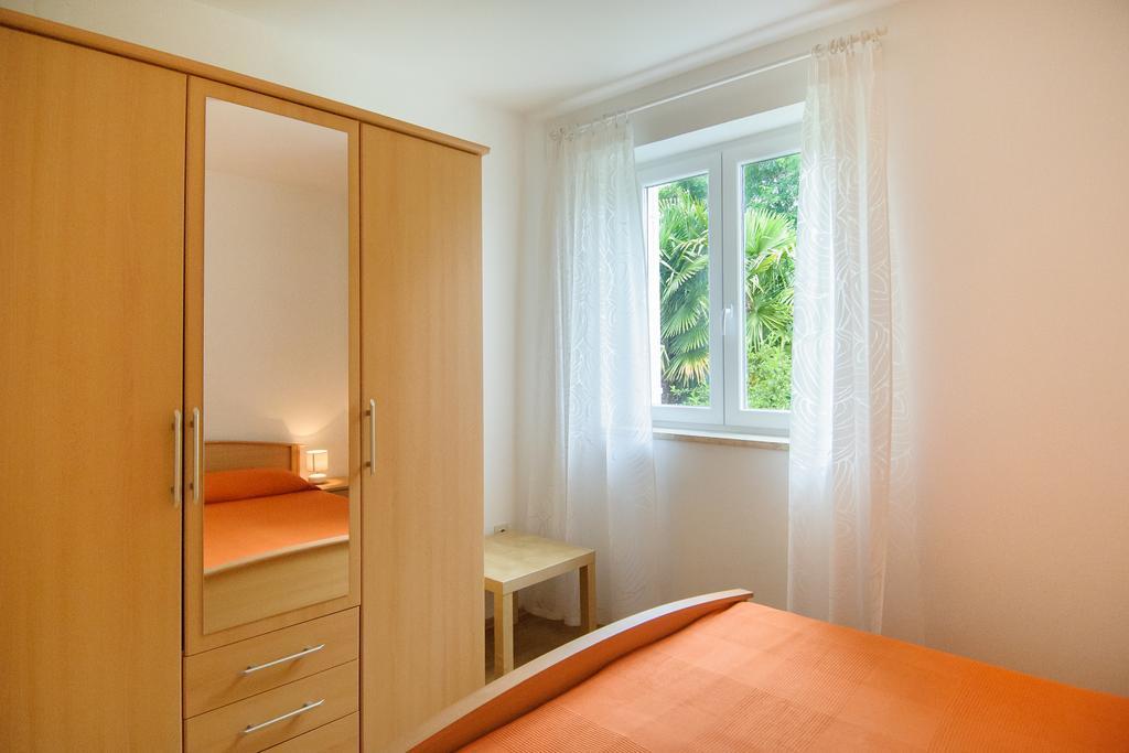 Studio And Apartment Nadia With Garden Poreč Exteriér fotografie