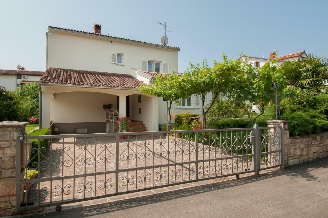 Studio And Apartment Nadia With Garden Poreč Exteriér fotografie